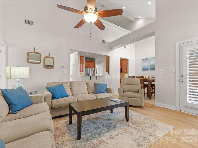 18409 Harborside Drive, Cornelius, NC 28031.  MLS# CAR4223654, YatesRealty ID 13869. 