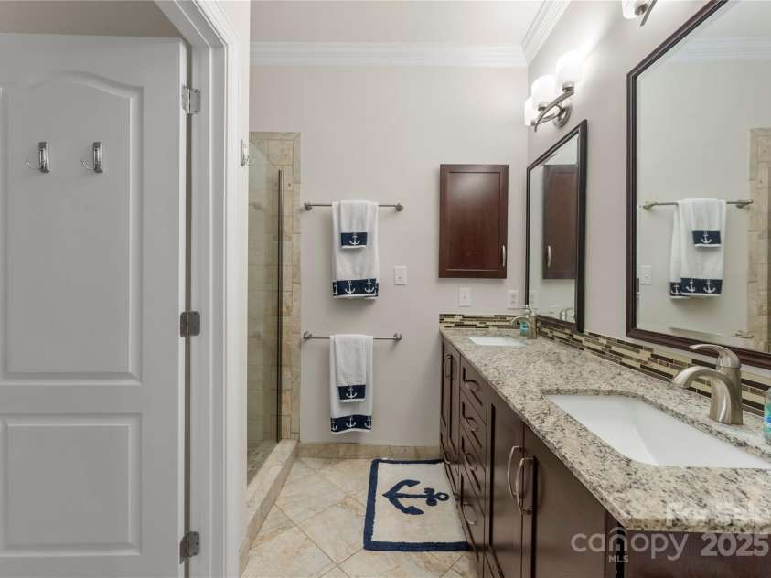 18409 Harborside Drive, Cornelius, NC 28031.  MLS# CAR4223654, YatesRealty ID 13869. 