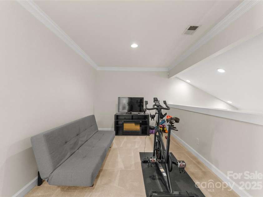 18409 Harborside Drive, Cornelius, NC 28031.  MLS# CAR4223654, YatesRealty ID 13869. 