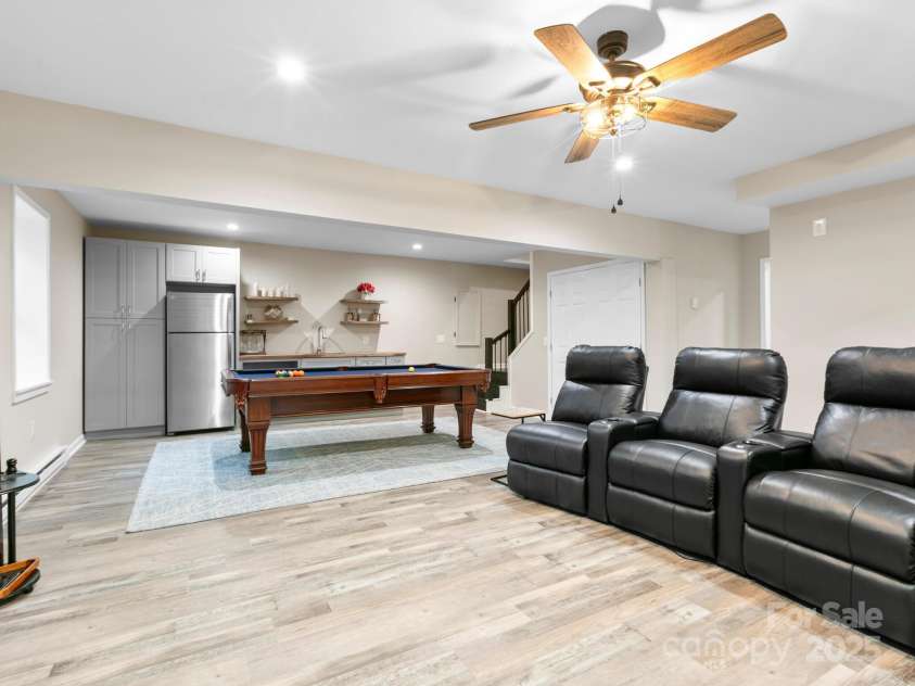 139 Kammerer Drive, Waynesville, NC 28785.  MLS# CAR4302164, YatesRealty ID 1387. Den