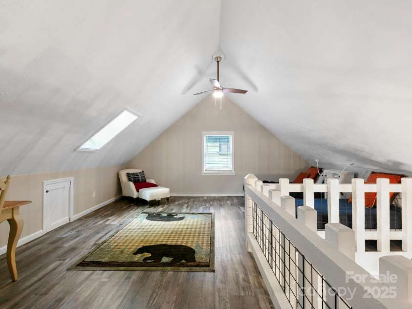 139 Kammerer Drive, Waynesville, NC 28785.  MLS# CAR4302164, YatesRealty ID 1387. Loft