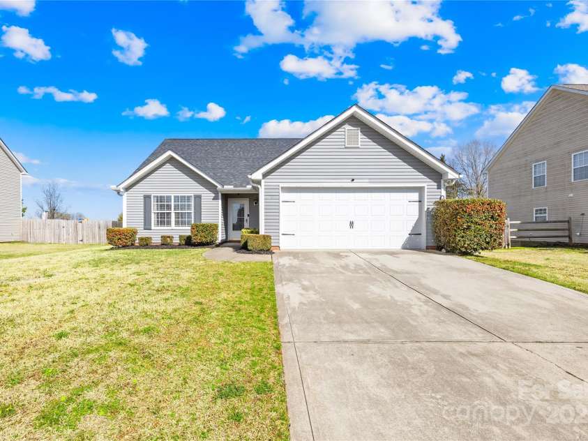 414 Glencroft Drive, Wingate, NC 28174.  MLS# CAR4223970, YatesRealty ID 1387. 