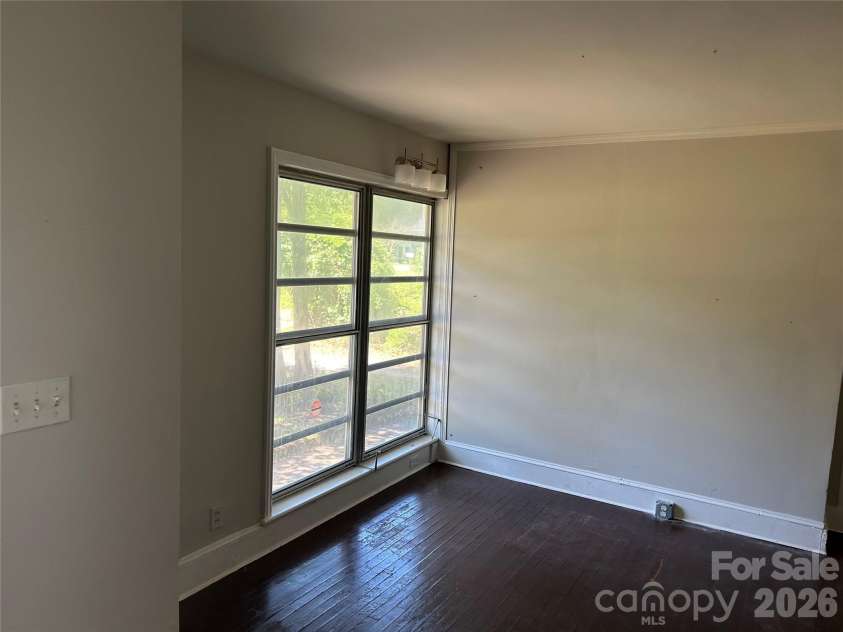 312 Davis Park Road, Gastonia, NC 28052.  MLS# CAR4372460, YatesRealty ID 13870. 