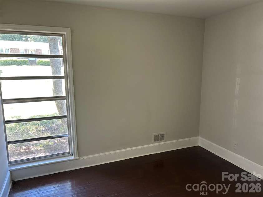 312 Davis Park Road, Gastonia, NC 28052.  MLS# CAR4372460, YatesRealty ID 13870. 