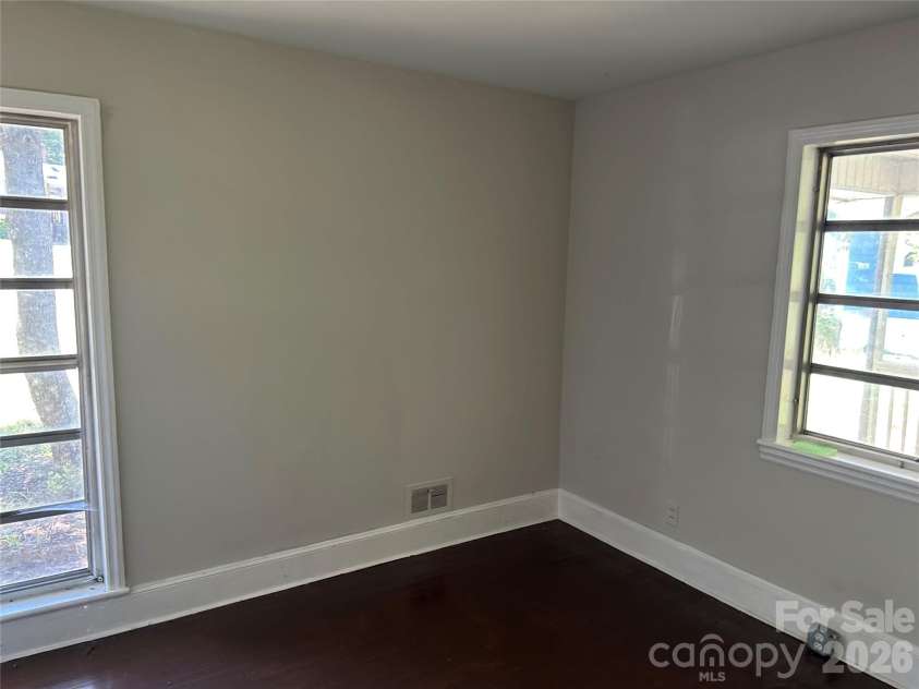 312 Davis Park Road, Gastonia, NC 28052.  MLS# CAR4372460, YatesRealty ID 13870. 