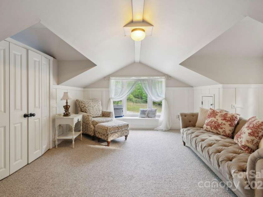 214 Hubert Mccall Road, Balsam Grove, NC 28708.  MLS# CAR4256871, YatesRealty ID 13872. Upper Bedroom