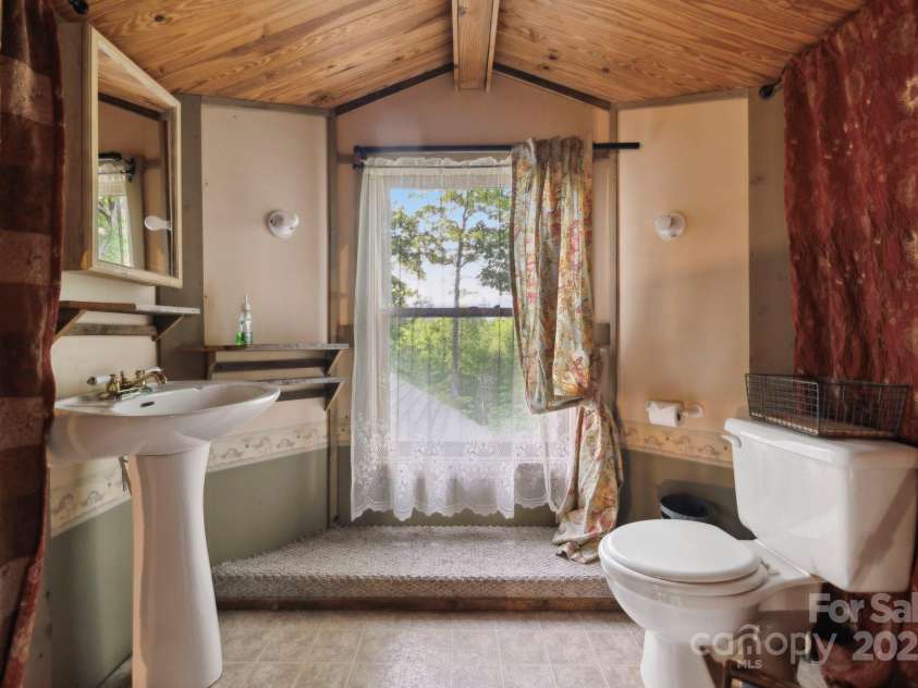 214 Hubert Mccall Road, Balsam Grove, NC 28708.  MLS# CAR4256871, YatesRealty ID 13872. Upper Level 1/2 Bathroom