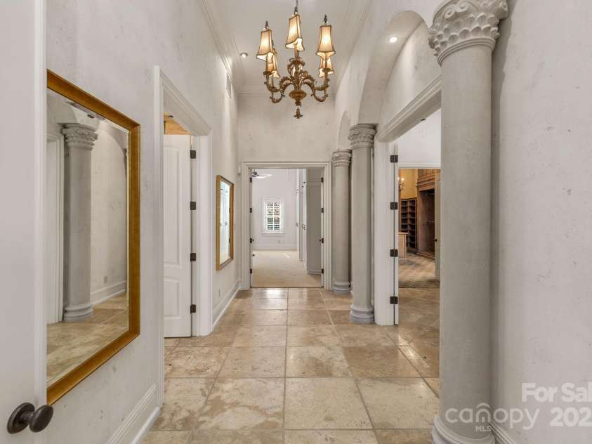 2725 Windsor Road, Winston Salem, NC 27104.  MLS# CAR4222418, YatesRealty ID 13874. 