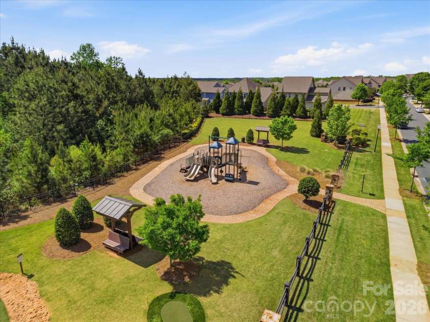 6012 Britannia Boulevard, Waxhaw, NC 28173.  MLS# CAR4371630, YatesRealty ID 13874. 