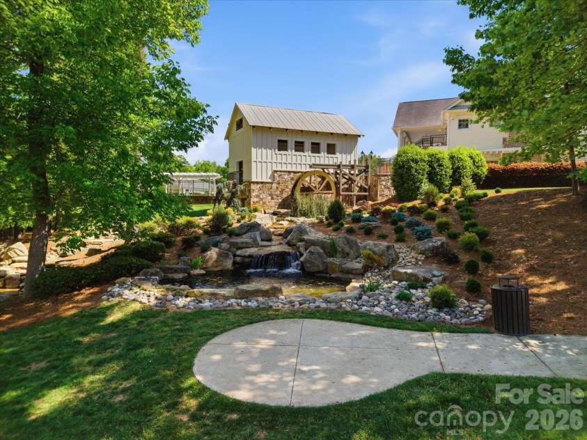 6012 Britannia Boulevard, Waxhaw, NC 28173.  MLS# CAR4371630, YatesRealty ID 13874. 