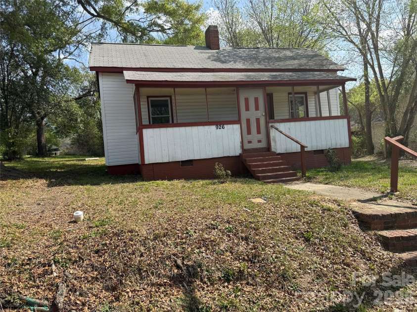 965 13th Street, Lancaster, SC 29720.  MLS# CAR4372841, YatesRealty ID 13875. 