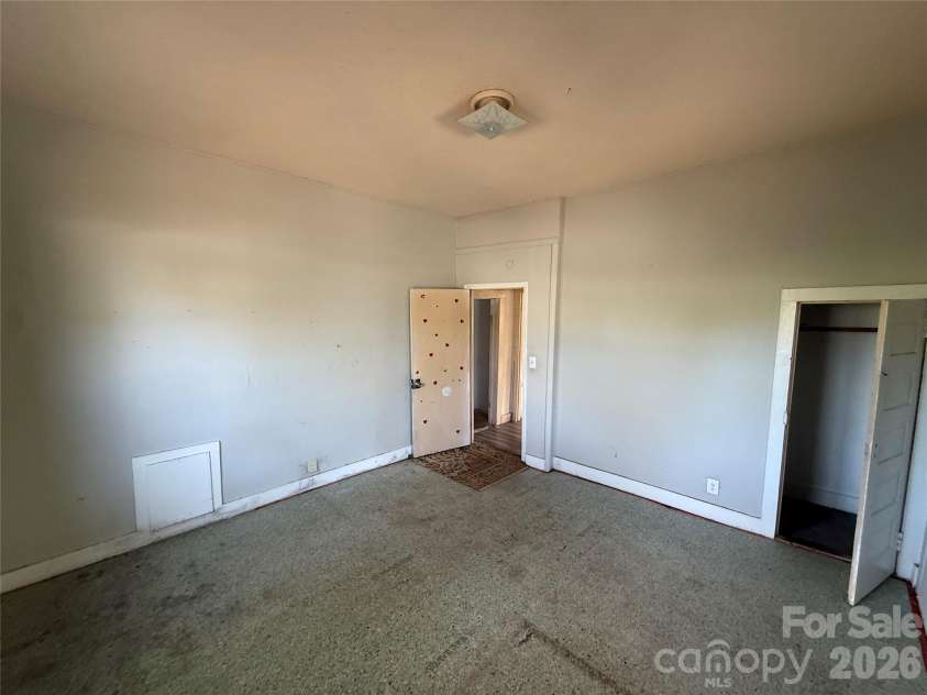 965 13th Street, Lancaster, SC 29720.  MLS# CAR4372841, YatesRealty ID 13875. 