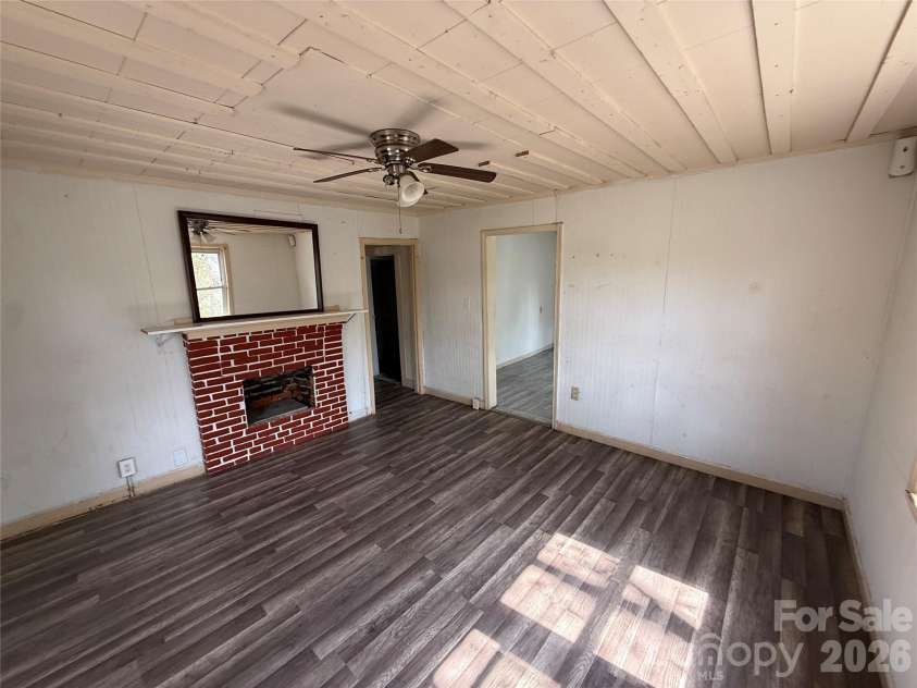 965 13th Street, Lancaster, SC 29720.  MLS# CAR4372841, YatesRealty ID 13875. 