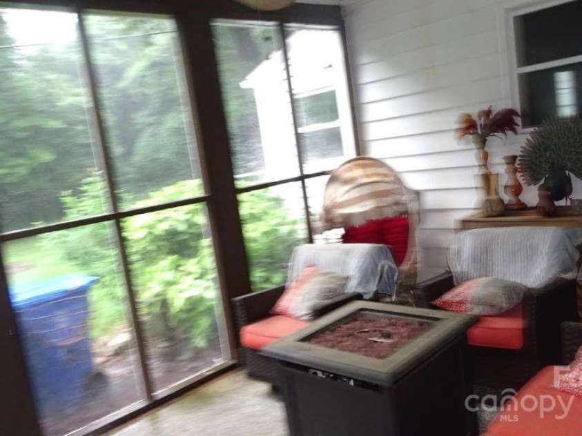 229 Park Avenue, Mooresville, NC 28115.  MLS# CAR4259146, YatesRealty ID 13876. 