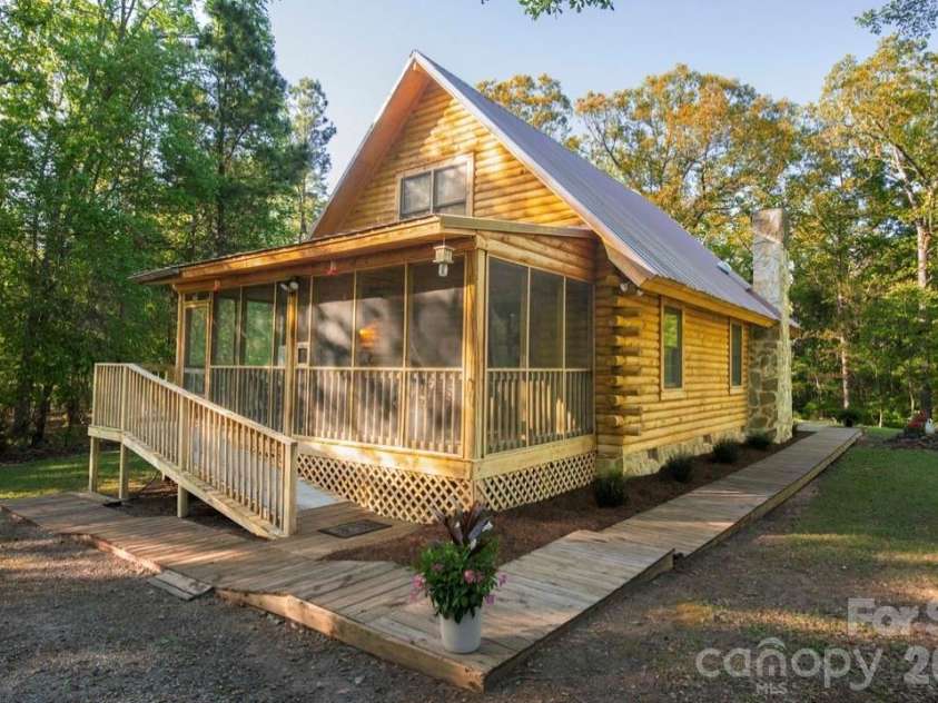 57 Club Lane, Winnsboro, SC 29180.  MLS# CAR4372833, YatesRealty ID 13876. 