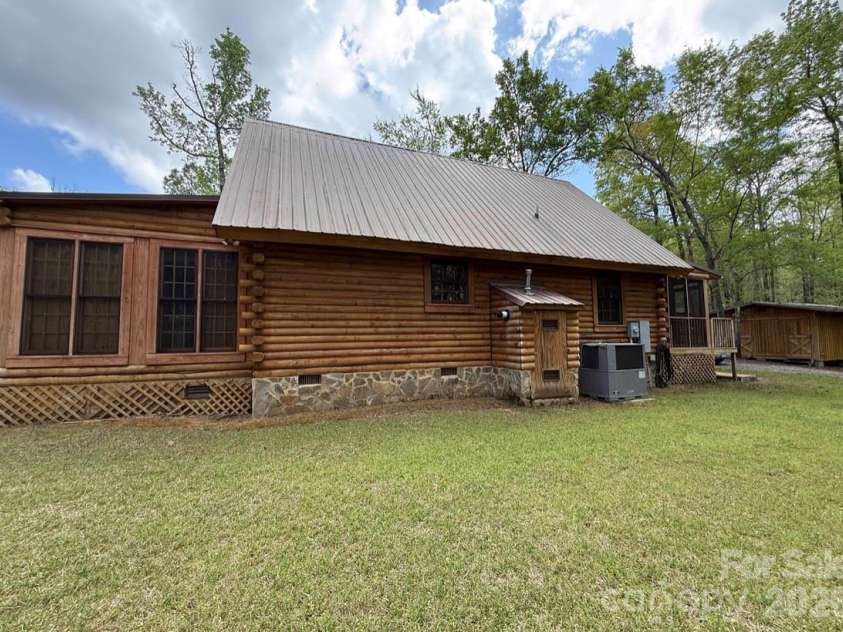 57 Club Lane, Winnsboro, SC 29180.  MLS# CAR4372833, YatesRealty ID 13876. 