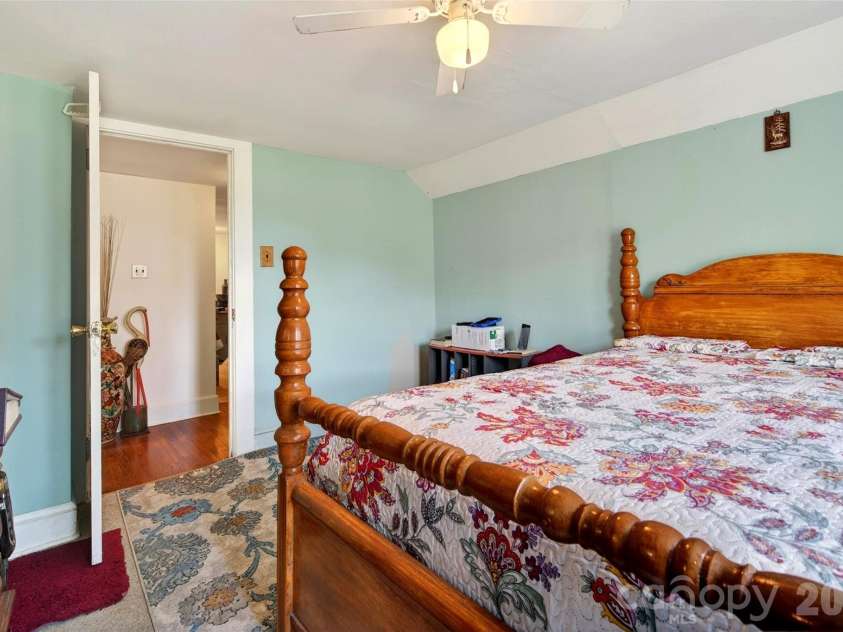 6507 226 Highway, Spruce Pine, NC 28777.  MLS# CAR4372855, YatesRealty ID 13877. 