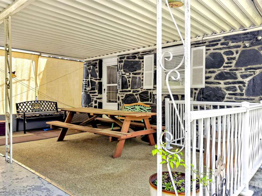6507 226 Highway, Spruce Pine, NC 28777.  MLS# CAR4372855, YatesRealty ID 13877. 