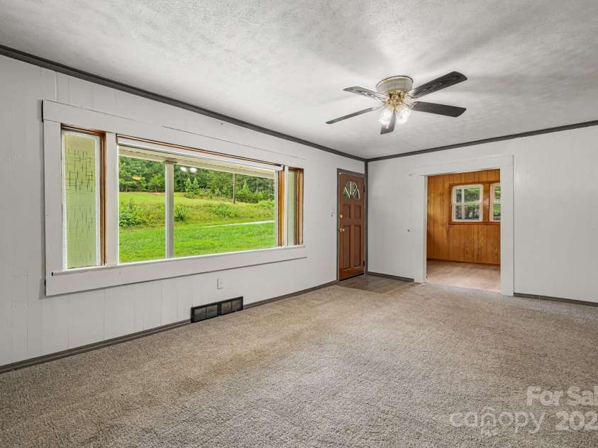 8171 Sugar Hill Road, Marion, NC 28752.  MLS# CAR4296295, YatesRealty ID 1388. LR