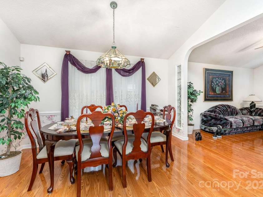 1076 Braxton Drive, Concord, NC 28025.  MLS# CAR4258837, YatesRealty ID 13881. Formal Dining Room