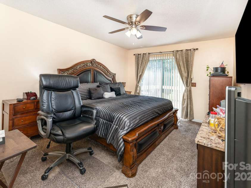 1076 Braxton Drive, Concord, NC 28025.  MLS# CAR4258837, YatesRealty ID 13881. Upper level