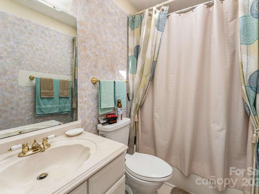 1076 Braxton Drive, Concord, NC 28025.  MLS# CAR4258837, YatesRealty ID 13881. Upper Level