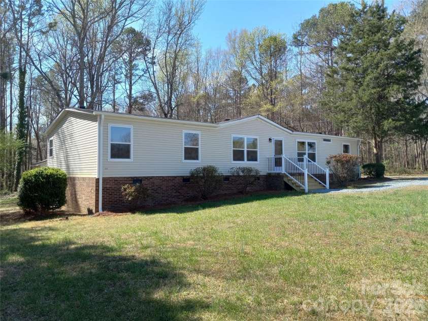 831 Unionville Indian Trail Road, Monroe, NC 28110.  MLS# CAR4372502, YatesRealty ID 13881. 
