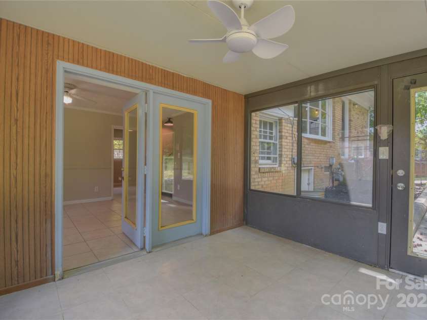6921 Idlewild Road, Charlotte, NC 28212.  MLS# CAR4259752, YatesRealty ID 13884. 