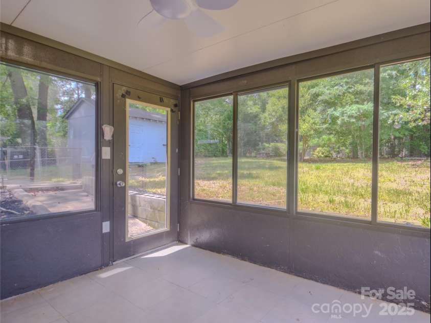 6921 Idlewild Road, Charlotte, NC 28212.  MLS# CAR4324950, YatesRealty ID 13884. 