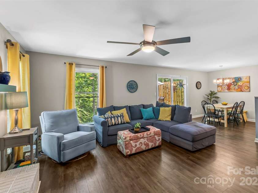 112 A Wesley Drive, Morganton, NC 28655.  MLS# CAR4259797, YatesRealty ID 13885. 