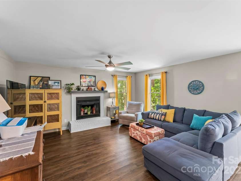112 A Wesley Drive, Morganton, NC 28655.  MLS# CAR4259797, YatesRealty ID 13885. 