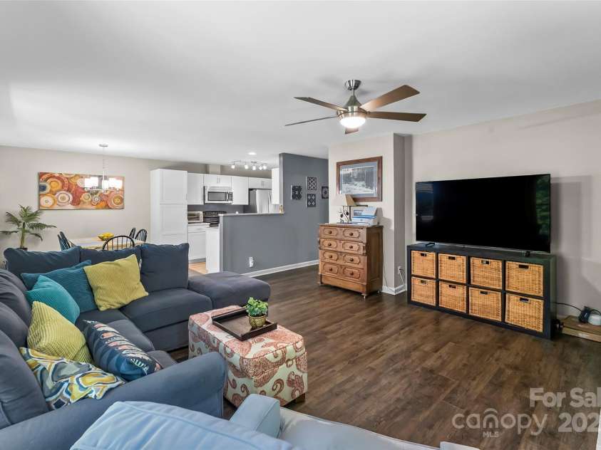 112 A Wesley Drive, Morganton, NC 28655.  MLS# CAR4259797, YatesRealty ID 13885. 