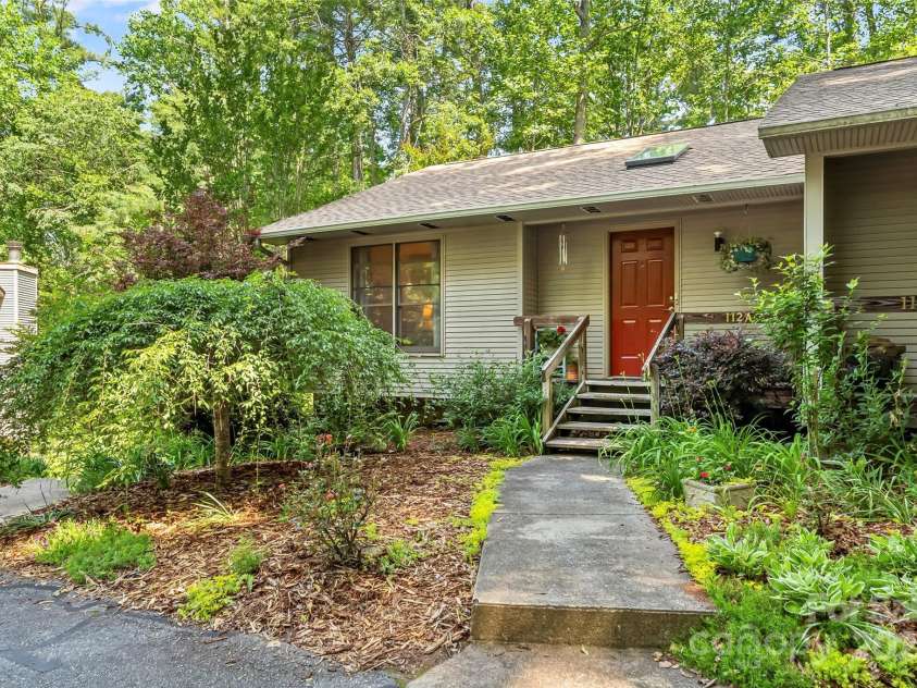 112 A Wesley Drive, Morganton, NC 28655.  MLS# CAR4259797, YatesRealty ID 13885. 