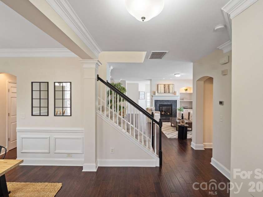 17715 North Shore Circle, Cornelius, NC 28031.  MLS# CAR4362442, YatesRealty ID 13885. 