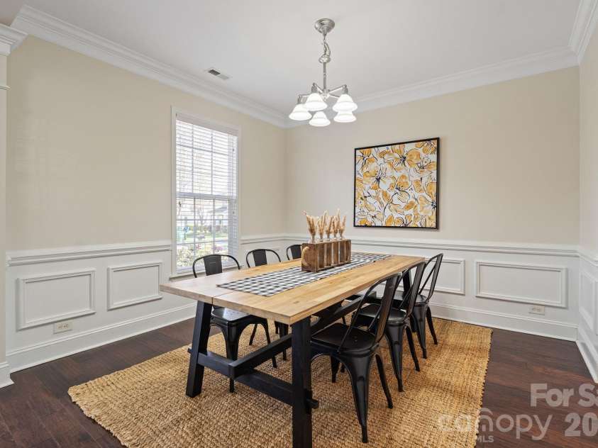 17715 North Shore Circle, Cornelius, NC 28031.  MLS# CAR4362442, YatesRealty ID 13885. 