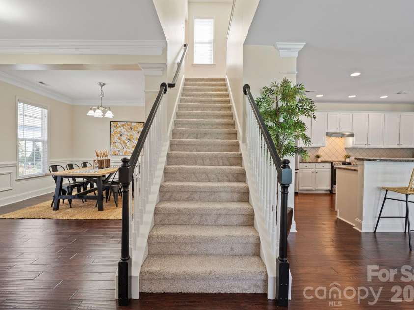 17715 North Shore Circle, Cornelius, NC 28031.  MLS# CAR4362442, YatesRealty ID 13885. 