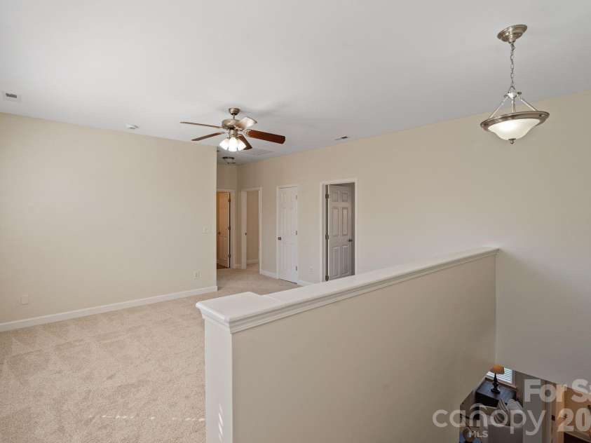 17715 North Shore Circle, Cornelius, NC 28031.  MLS# CAR4362442, YatesRealty ID 13885. 