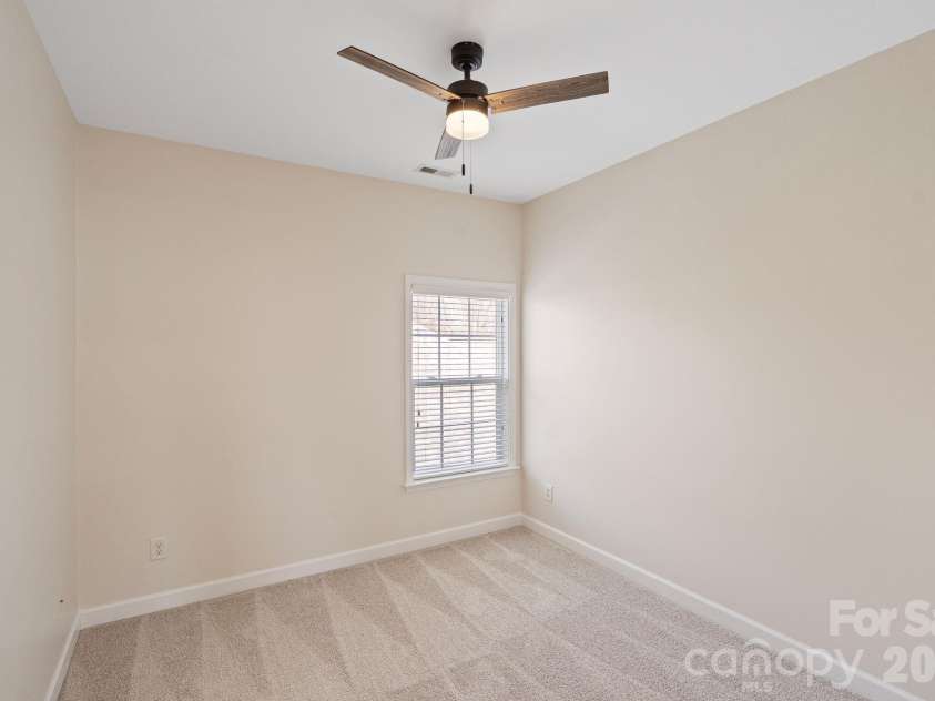 17715 North Shore Circle, Cornelius, NC 28031.  MLS# CAR4362442, YatesRealty ID 13885. 