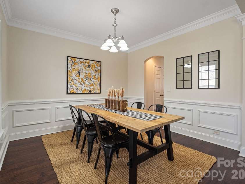17715 North Shore Circle, Cornelius, NC 28031.  MLS# CAR4362442, YatesRealty ID 13885. Dining room