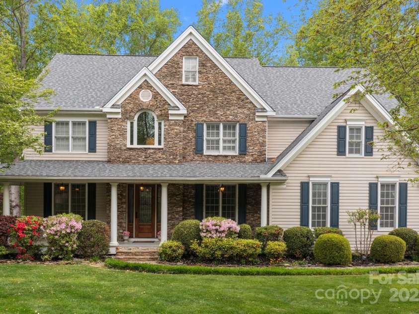 263 Fernbrook Drive, Mooresville, NC 28117.  MLS# CAR4246852, YatesRealty ID 13887. Welcome Home to Lakeside Living in Mooresville!