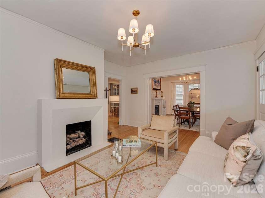 720 Clement Avenue, Charlotte, NC 28204.  MLS# CAR4347577, YatesRealty ID 13887. 