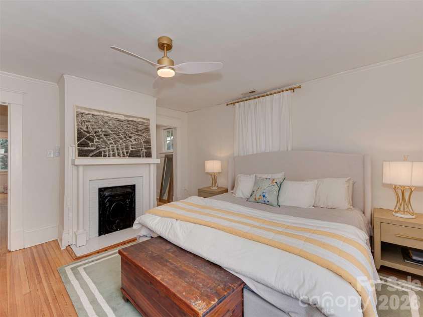 720 Clement Avenue, Charlotte, NC 28204.  MLS# CAR4347577, YatesRealty ID 13887. 