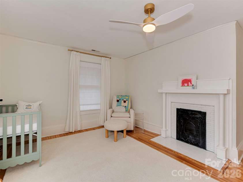 720 Clement Avenue, Charlotte, NC 28204.  MLS# CAR4347577, YatesRealty ID 13887. 