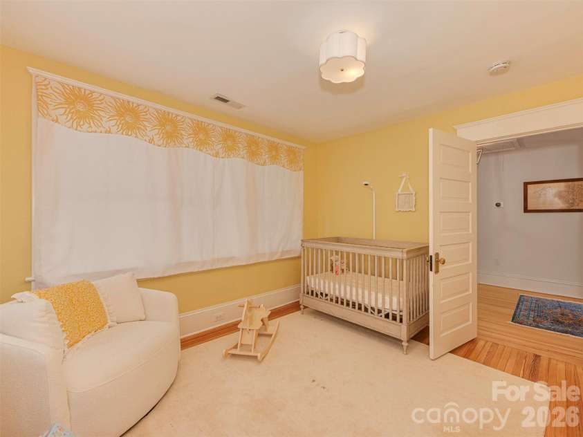 720 Clement Avenue, Charlotte, NC 28204.  MLS# CAR4347577, YatesRealty ID 13887. 