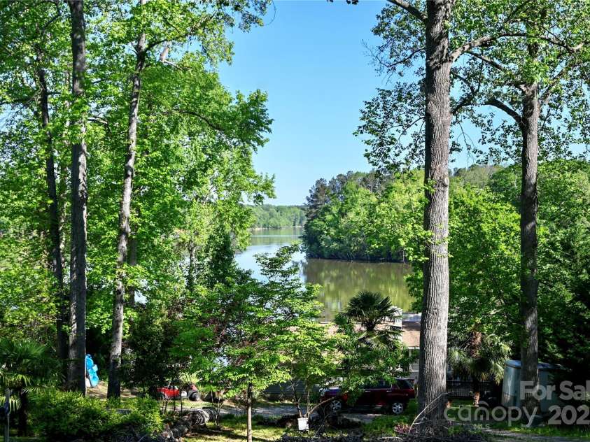 1042 Jackson Road, Fort Lawn, SC 29714.  MLS# CAR4247885, YatesRealty ID 13888. 