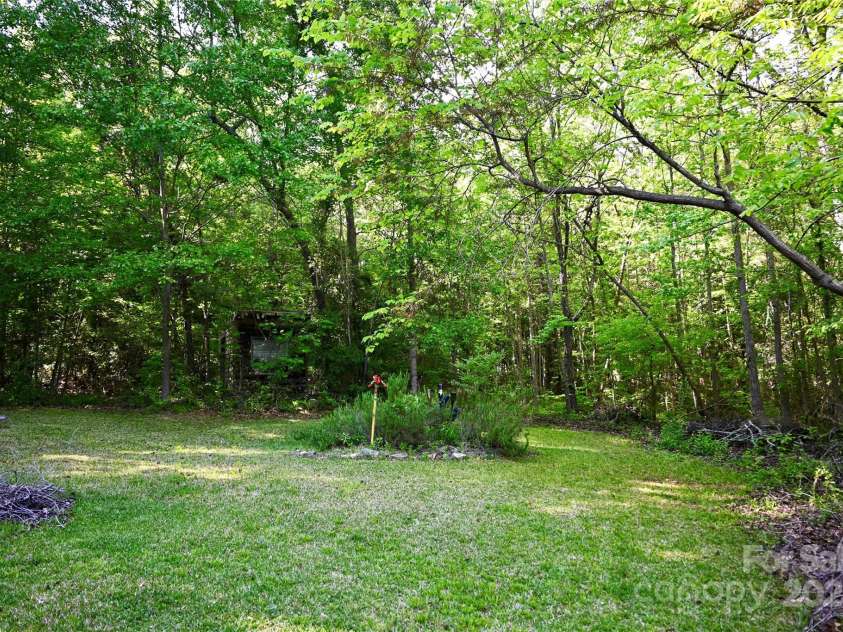 1042 Jackson Road, Fort Lawn, SC 29714.  MLS# CAR4247885, YatesRealty ID 13888. 