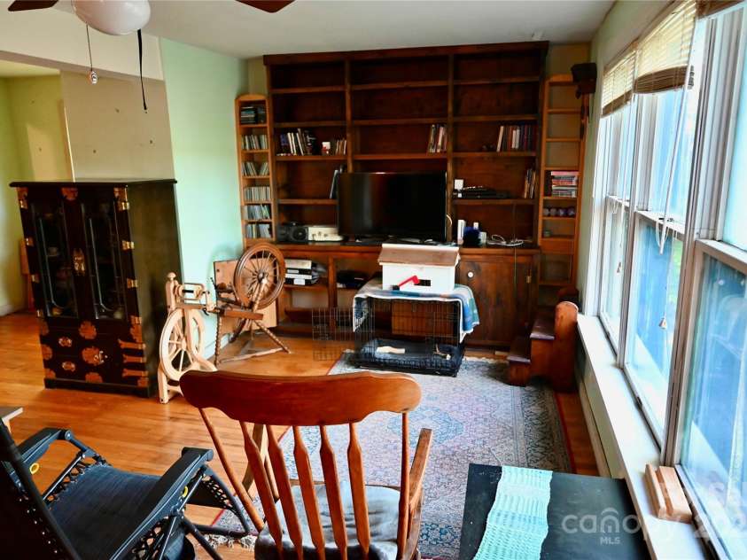 1042 Jackson Road, Fort Lawn, SC 29714.  MLS# CAR4247885, YatesRealty ID 13888. 