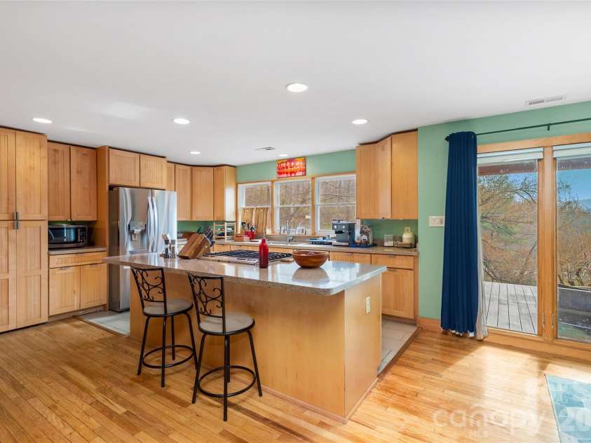 1105 Griffin Branch Road, Marshall, NC 28753.  MLS# CAR4363034, YatesRealty ID 13888. 