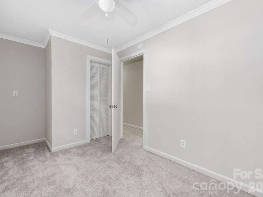 349 Lake Wylie Road, Belmont, NC 28012.  MLS# CAR4367153, YatesRealty ID 13889. 