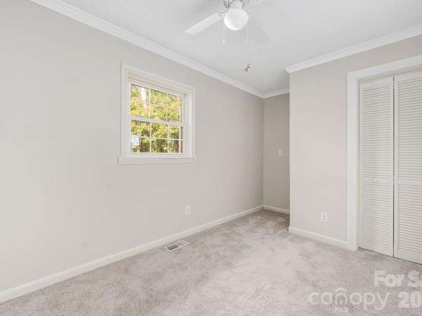 349 Lake Wylie Road, Belmont, NC 28012.  MLS# CAR4367153, YatesRealty ID 13889. 